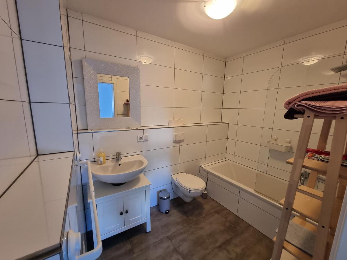 Landau, Schoene Helle Gemuetliche Wohnung Ландау  Экстерьер фото