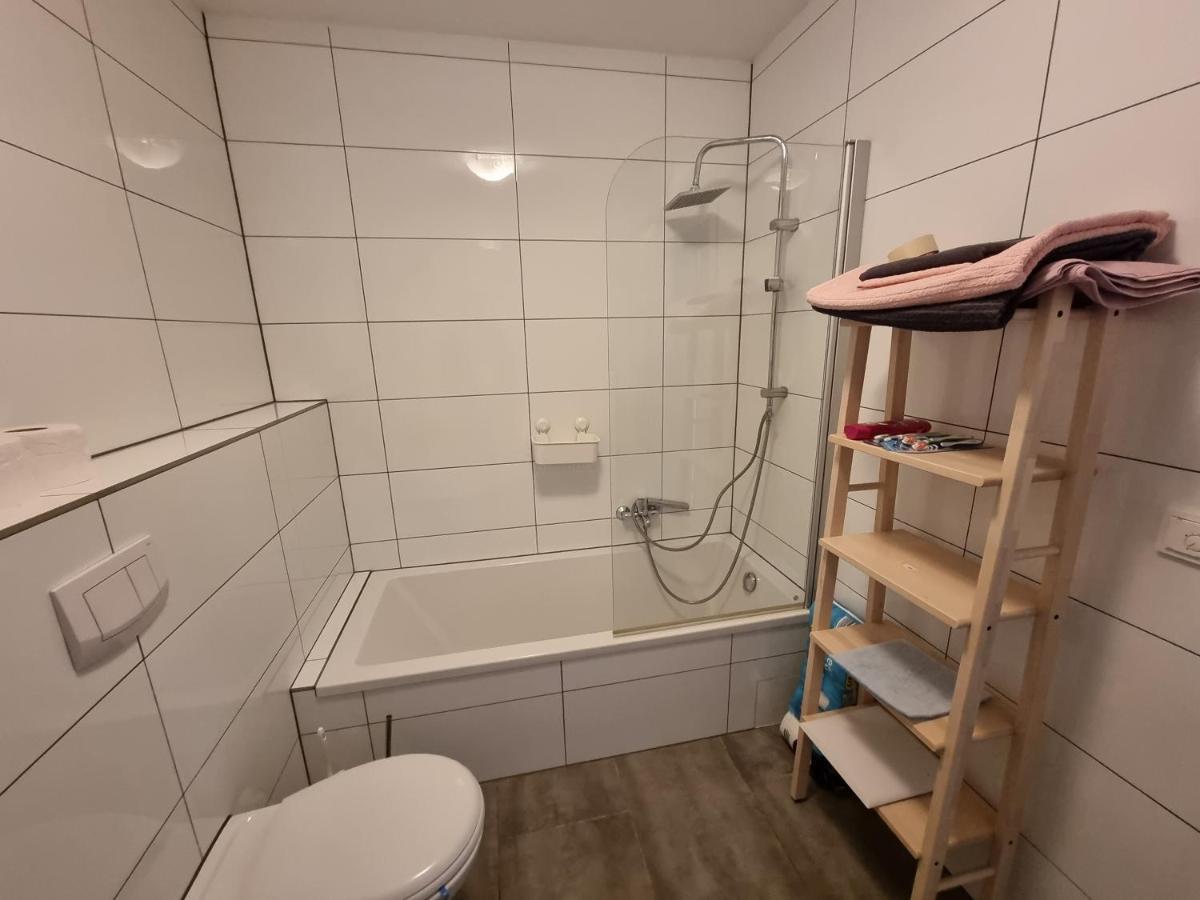 Landau, Schoene Helle Gemuetliche Wohnung Ландау  Экстерьер фото